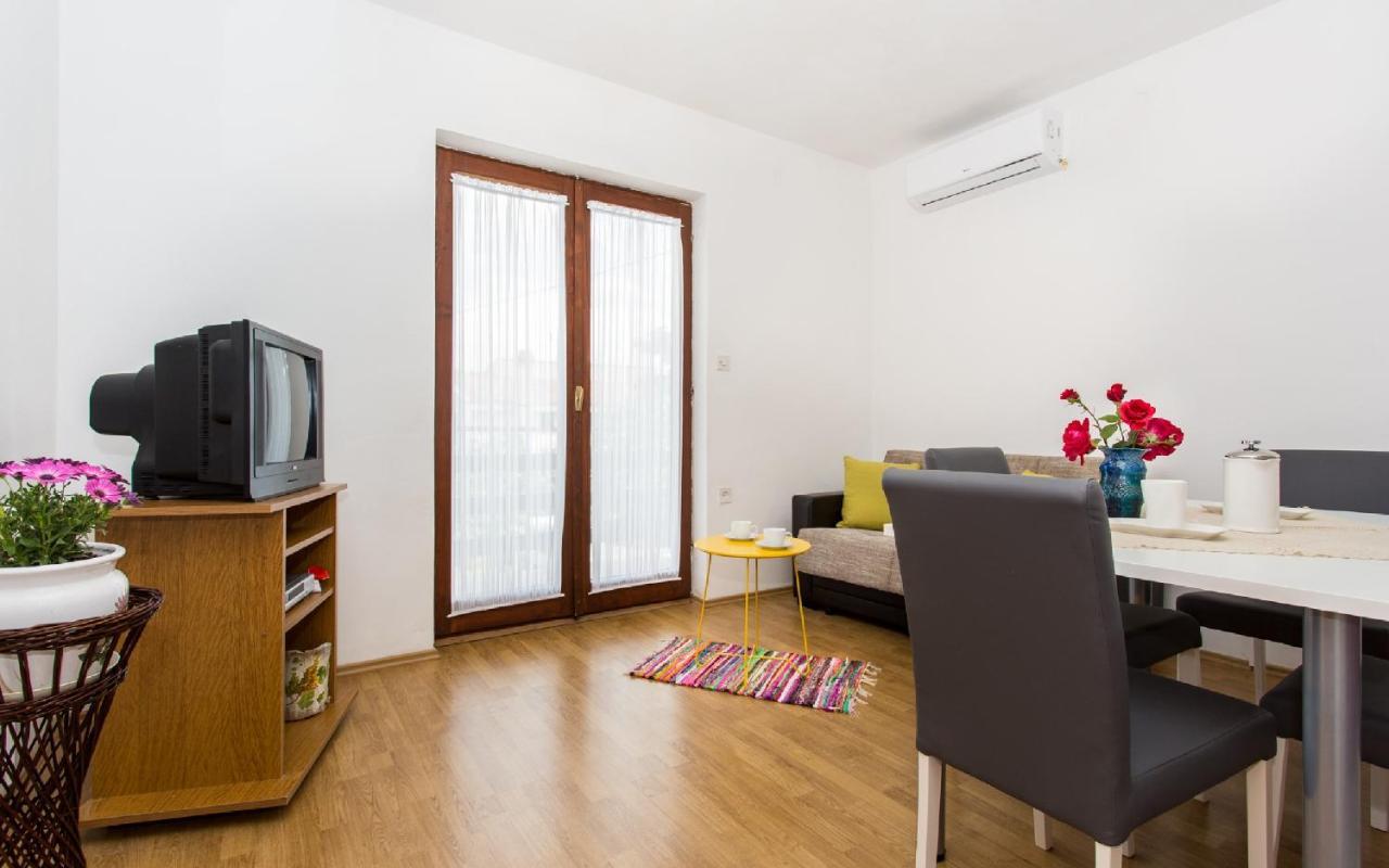 Apartman Broznic Šilo Exteriör bild