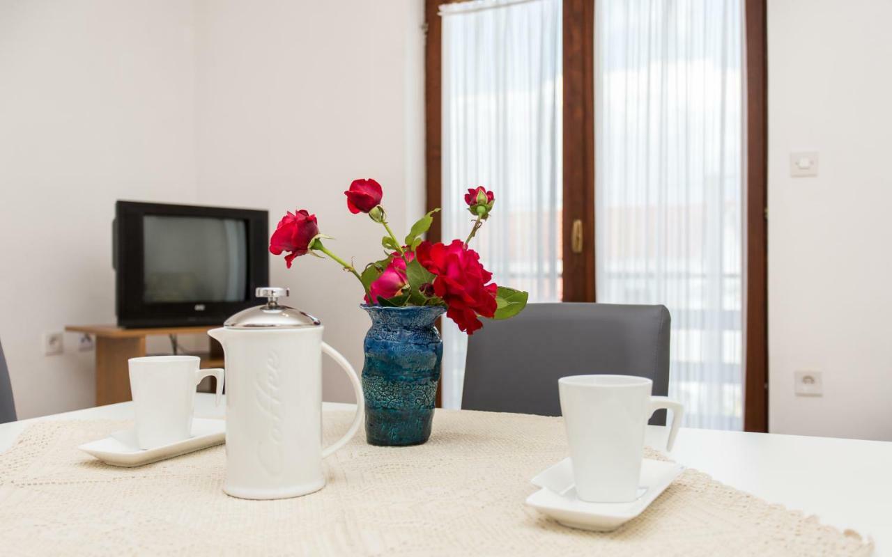 Apartman Broznic Šilo Exteriör bild