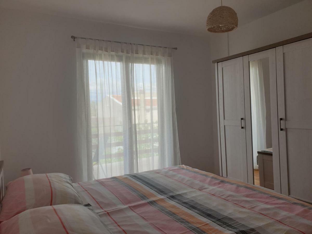 Apartman Broznic Šilo Exteriör bild